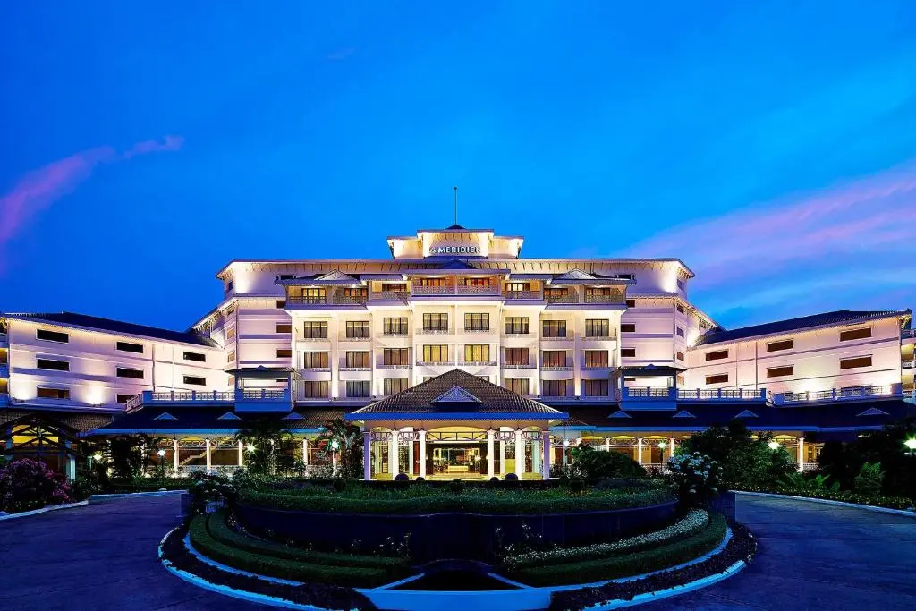 Hotel Le meridian Kochi Wedding venue