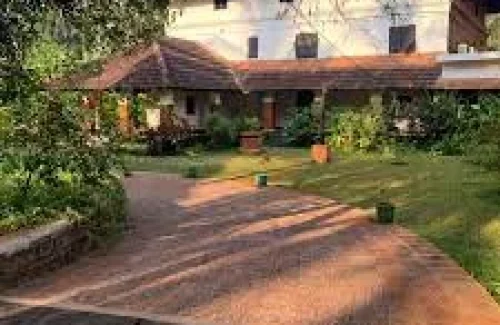 Pallak Resorts in Kottakkal