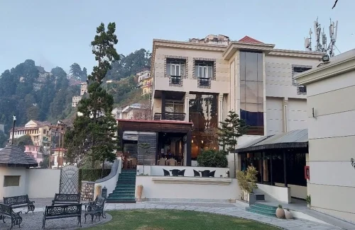 Royal Orchid Fort Resort